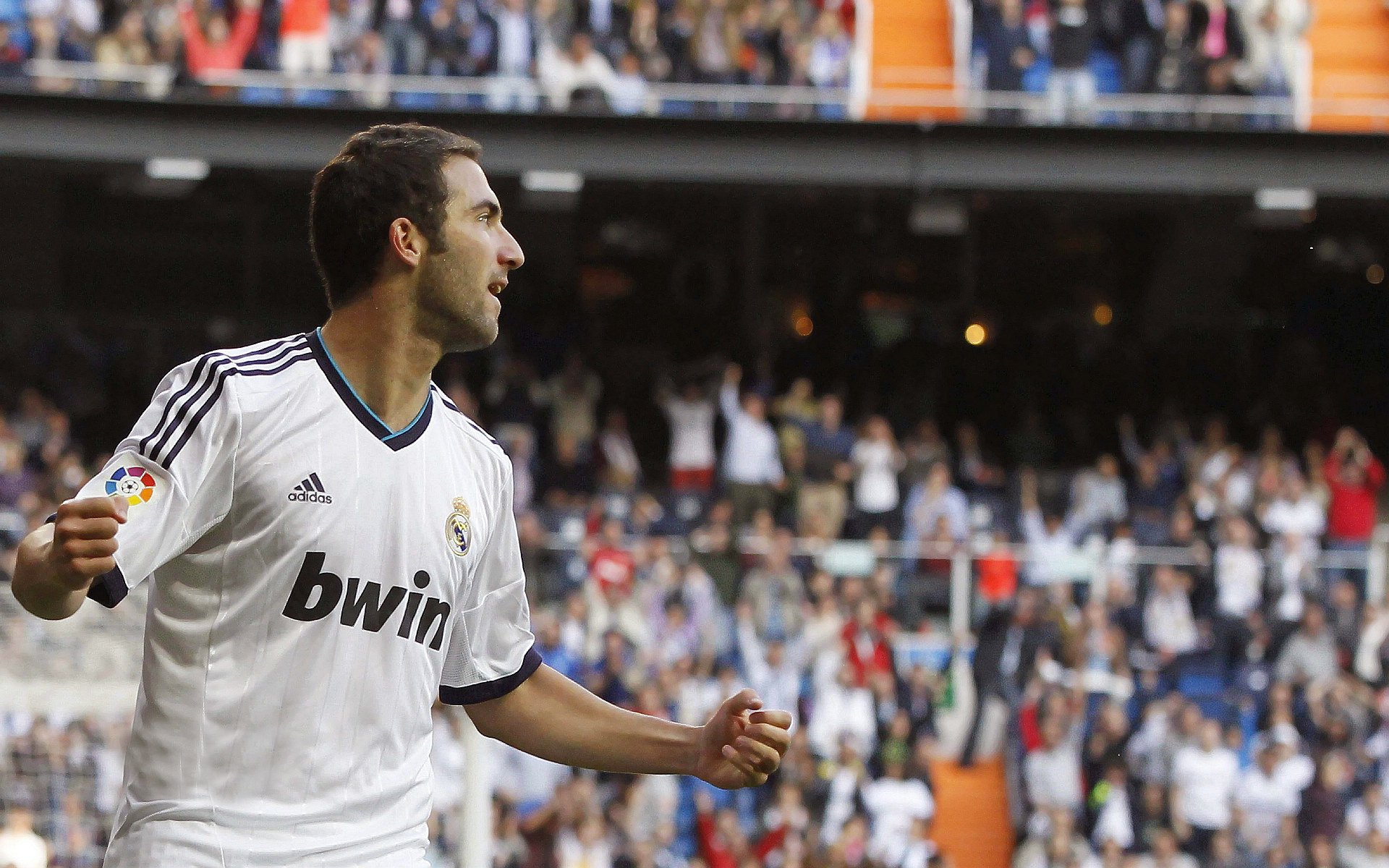 绿茵奇迹,尼日利亚击败乌克兰,欧冠淘汰赛焦点战中的非洲风暴